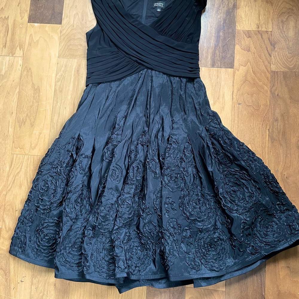 Adrianna Papell Women’s Dress Black Floral size 16